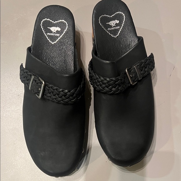 Rocket Dog Black Clog Mules with Braided Strap - Picture 3 of 4